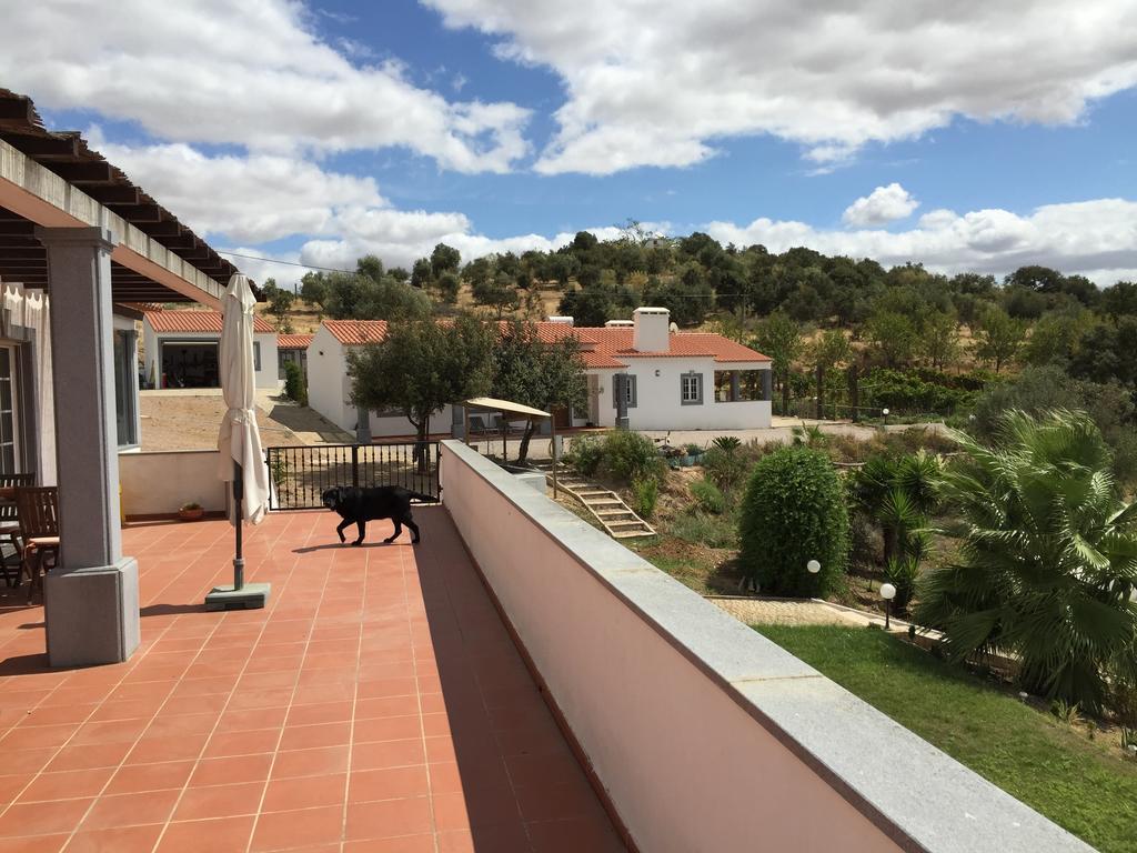 Monte Azinheiras Holiday home